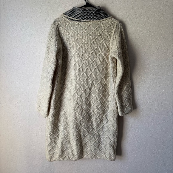 Carraig Donn | Women's 100% Wool Chunky Knit Longline Cardigan Size Medium - Picture 8 of 9